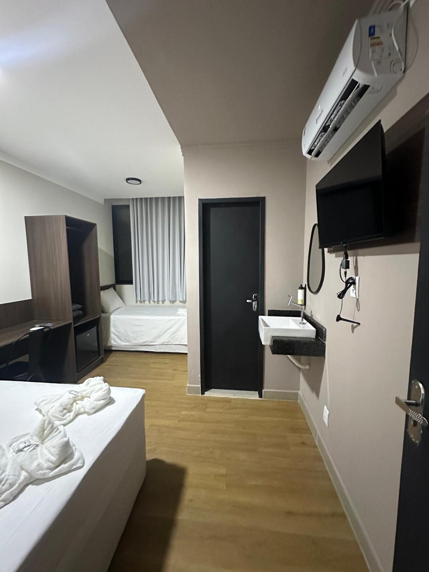 Otto Hotel Governador Valadares Kültér fotó
