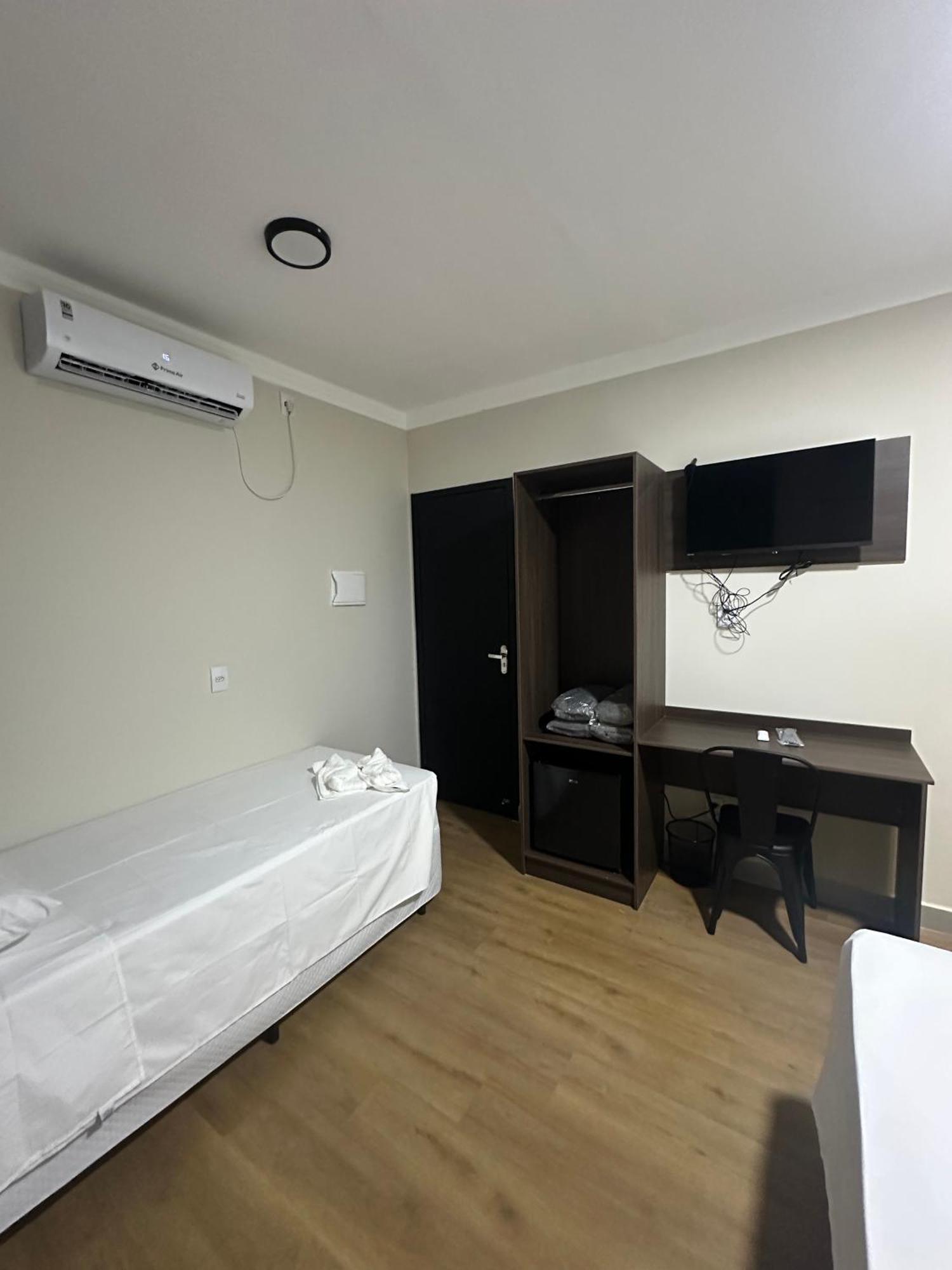 Otto Hotel Governador Valadares Kültér fotó